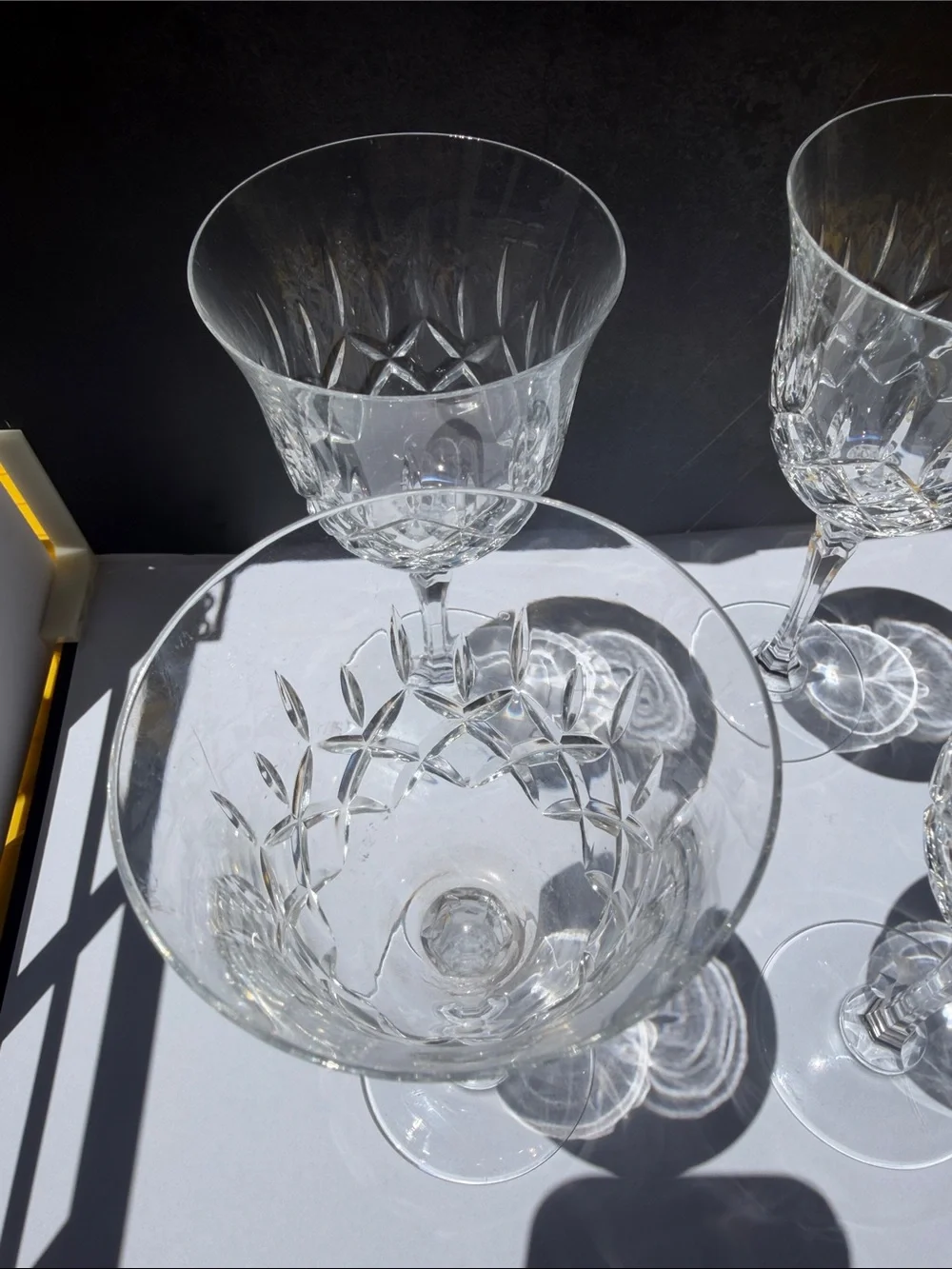 Crystal Cut Wine Glasses - Clear Stemware (Set of 4)